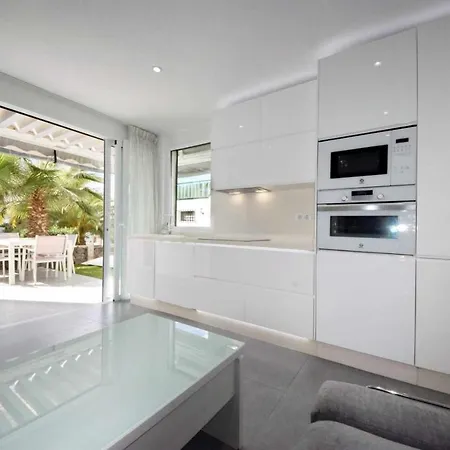 Bungamerica 101 Lujo Vista Mar Playa de las Americas (Tenerife)